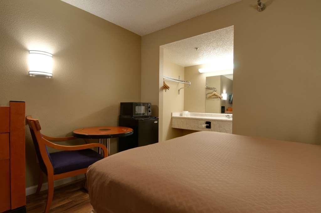 Vagabond Inn Bakersfield South Quarto foto