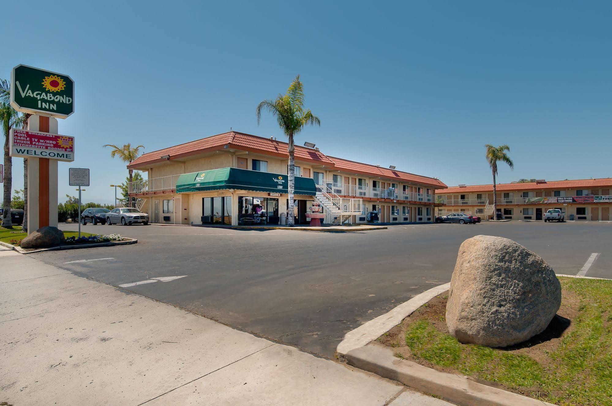 Vagabond Inn Bakersfield South Exterior foto